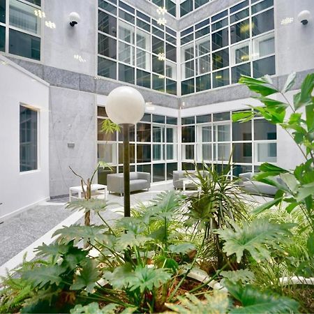 Two Bedroom - Central Peterborough Apartment - Bayard Apartments Εξωτερικό φωτογραφία