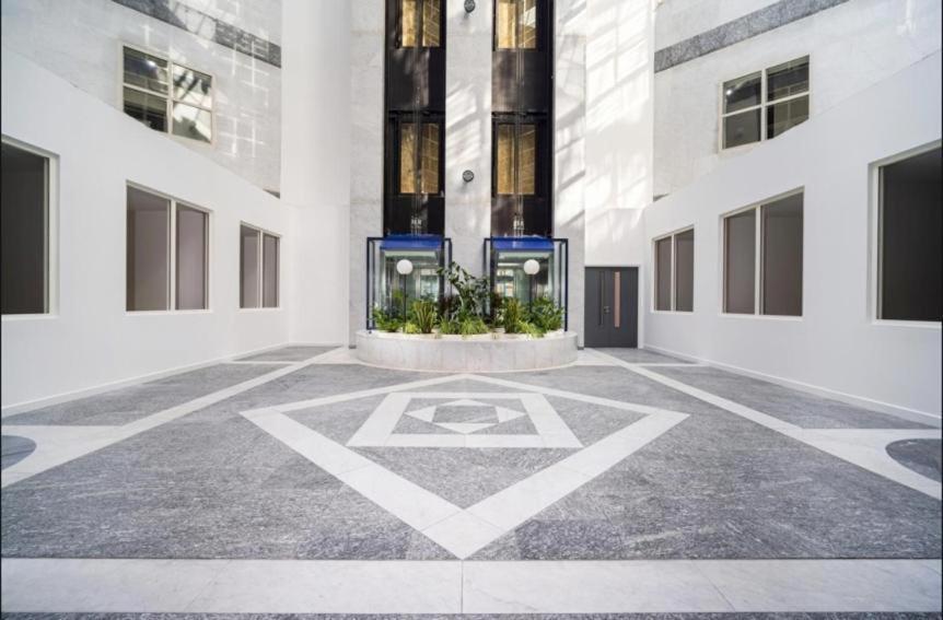 Two Bedroom - Central Peterborough Apartment - Bayard Apartments Εξωτερικό φωτογραφία